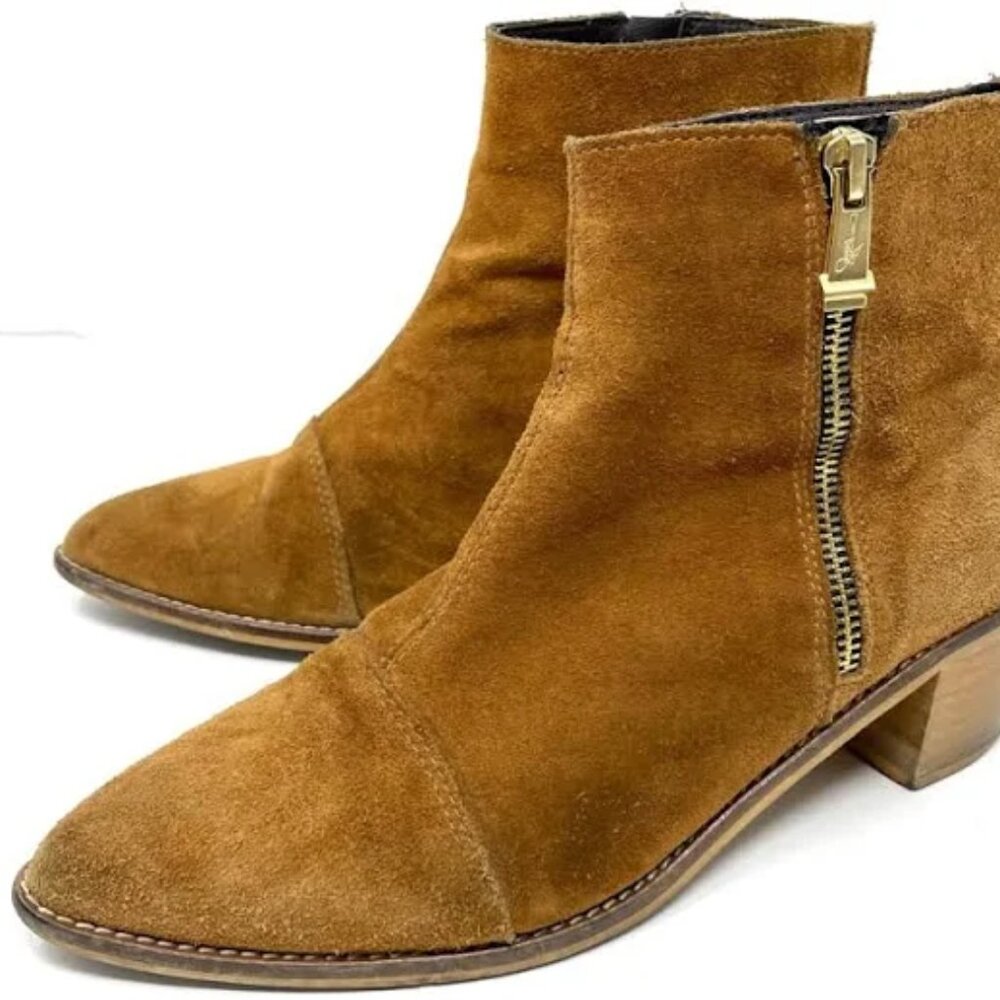 REPORT Signature “Jackal” suede booties, size 8.5